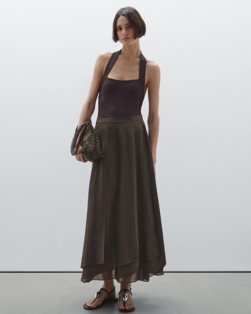 Trendy Business Casual Skirts to Flirt With This Summer 11 business casual skirts