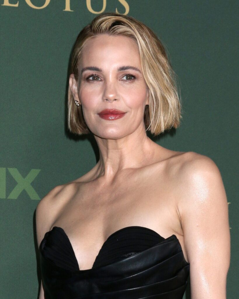 Glamorous Professional Hairstyles for Women in 2025 11 Professional Haircut for Women - sharp bob