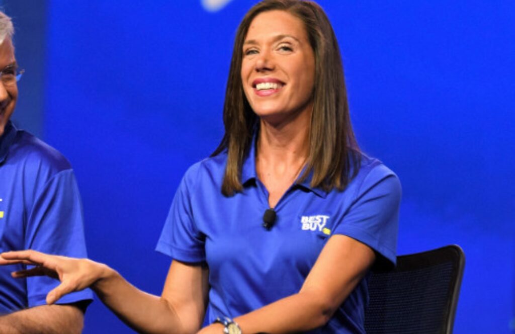 15 Top Female CEOs Leading Fortune 500 Companies Today 12 top female ceo corie barry